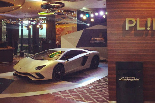 Displays – Lamborghini car display